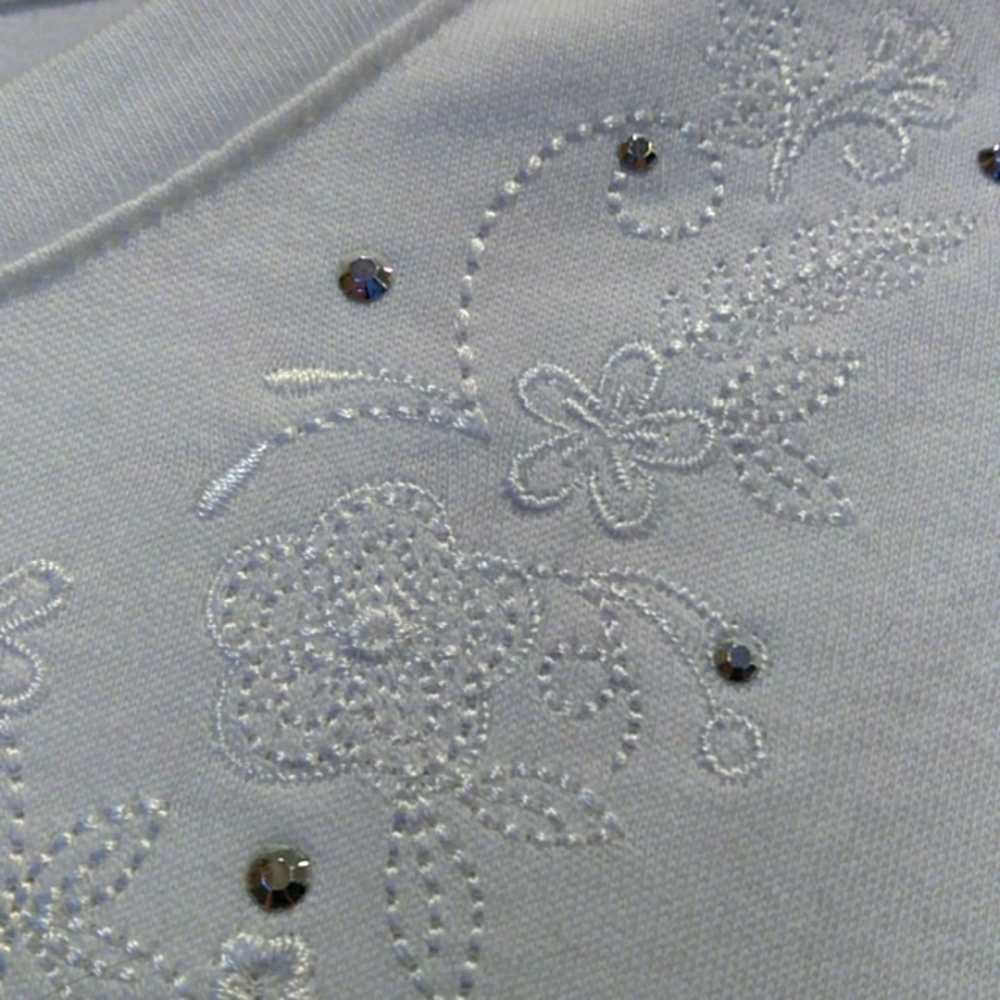 1X Embroidered Embellished 3/4 Sleeve
